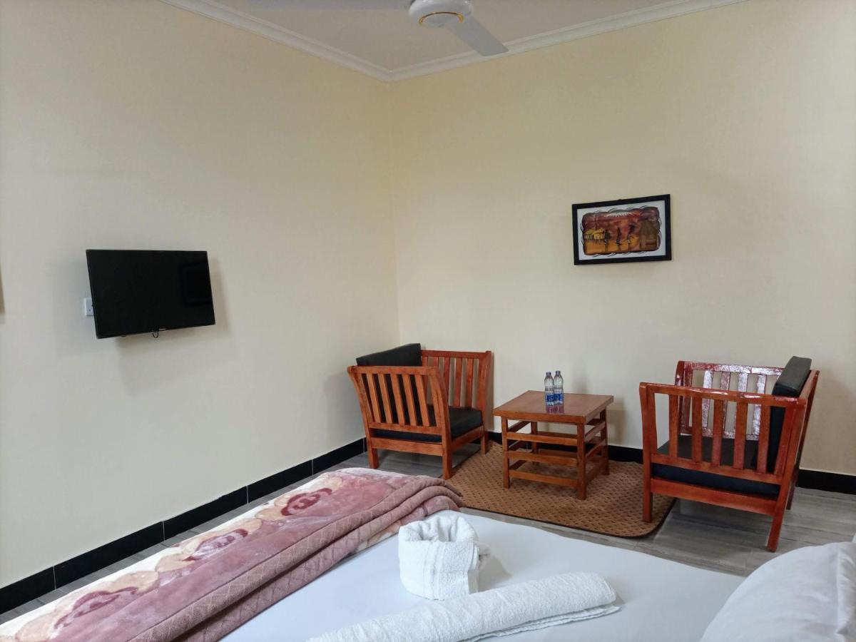 Chibuba Airport Accommodation Dar es Salaam Eksteriør billede