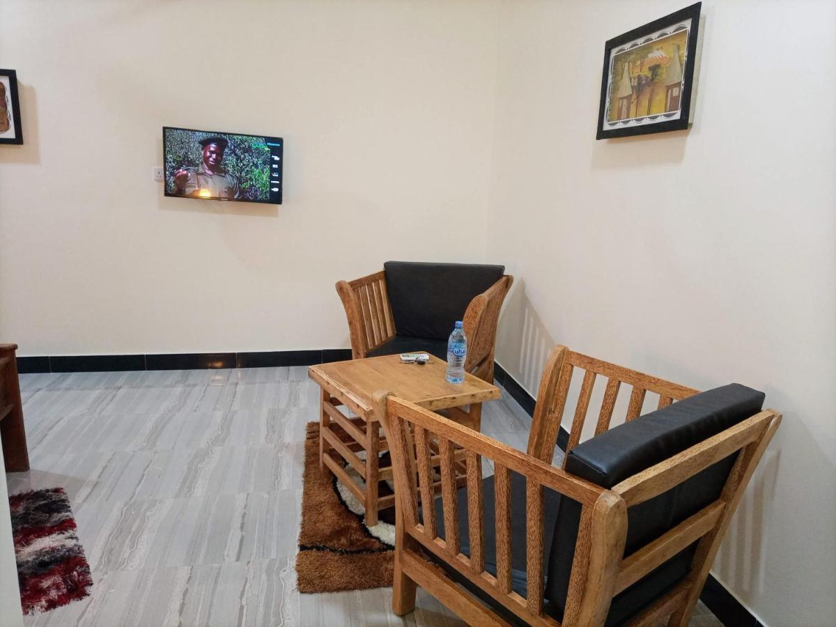 Chibuba Airport Accommodation Dar es Salaam Eksteriør billede